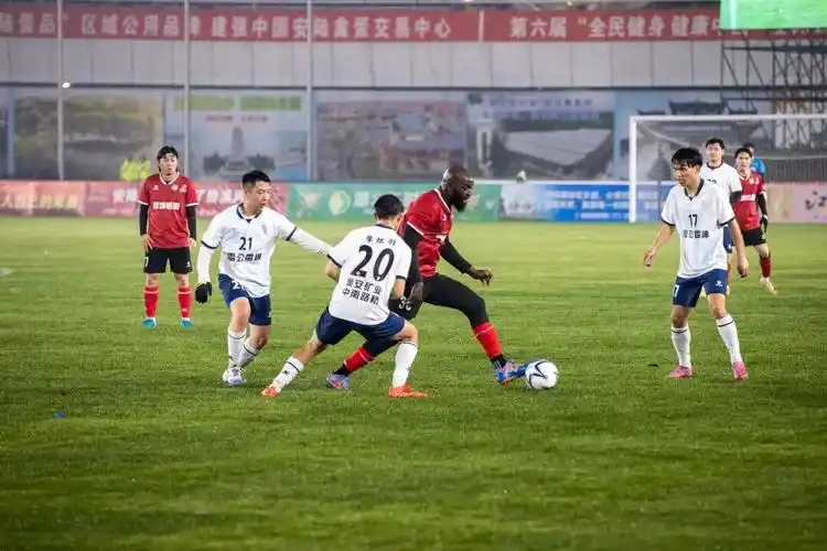 哥斯达黎加甲级联赛：埃雷迪亚诺 VS 阿拉胡埃伦斯